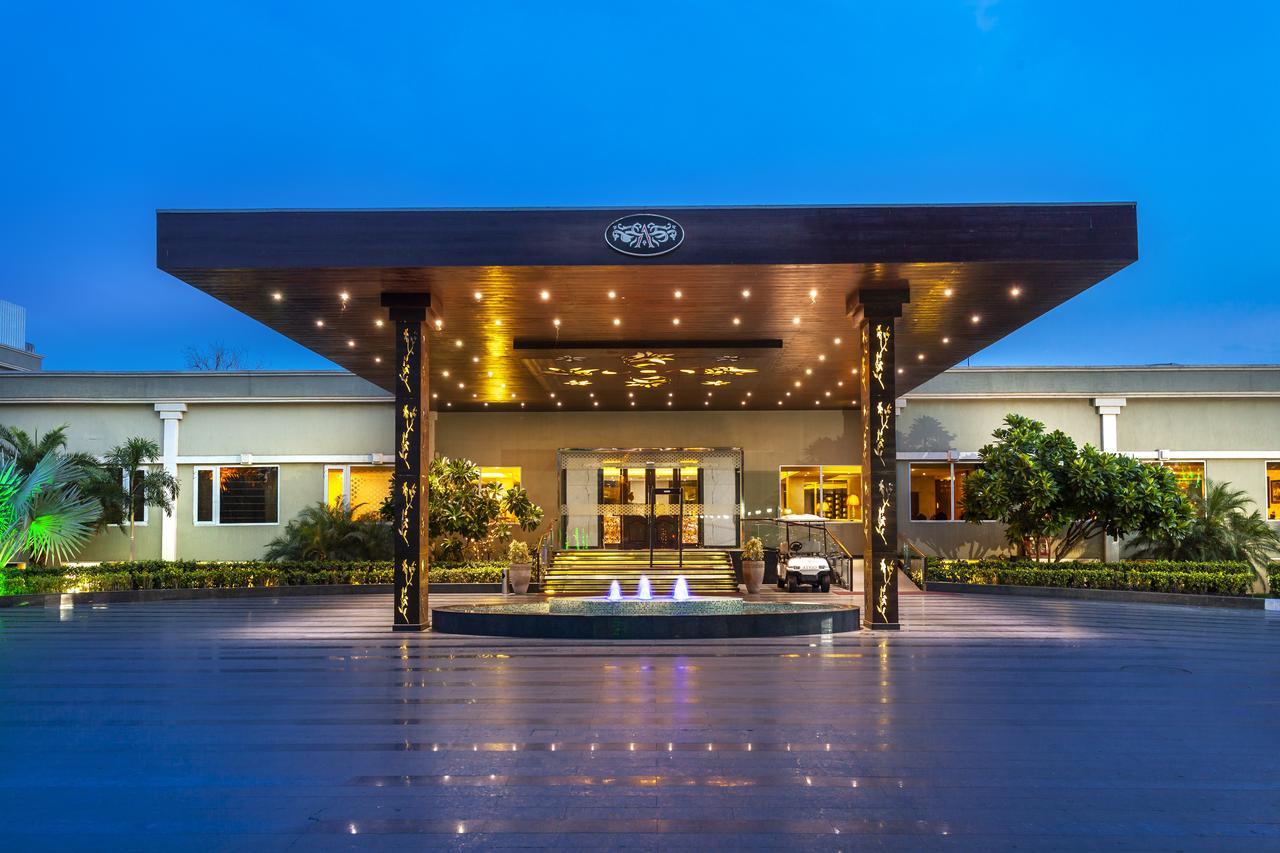Hotel Atrio By Devam Gurgáon Exteriér fotografie